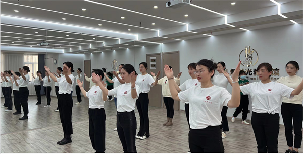 ”三八“禮儀培訓(xùn)1